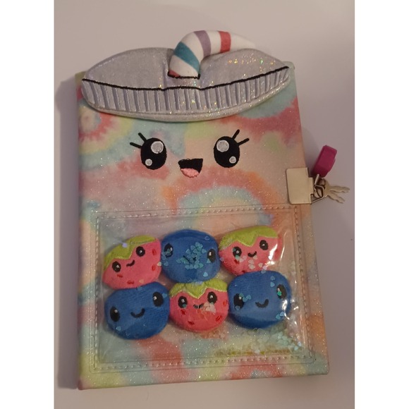 GIRLS FRUIT SMOOTHIE DIARY WITH LOCK AND KEY - Picture 1 of 2